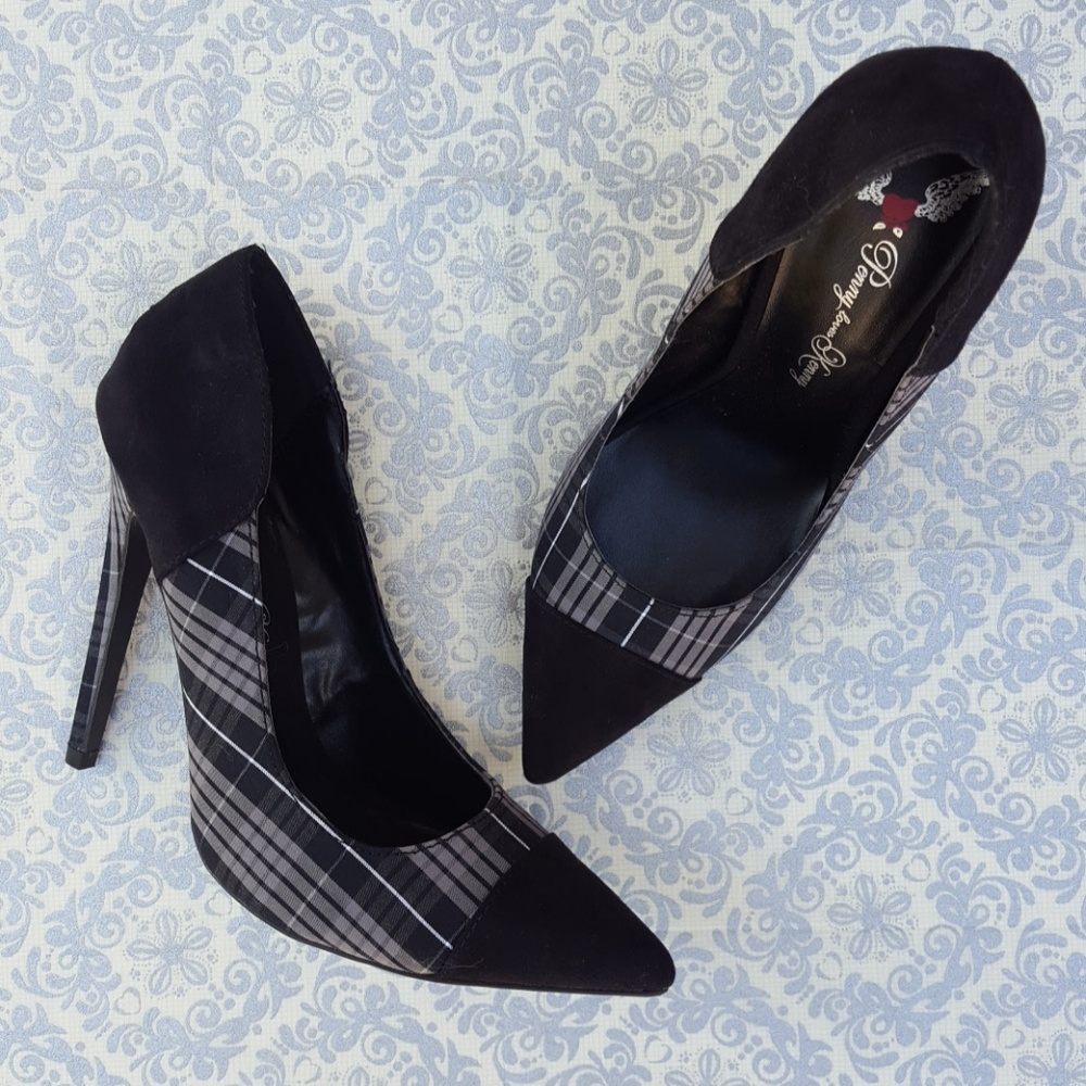 Penny Loves Kenny heels